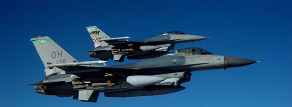 Flying F-16 graphic